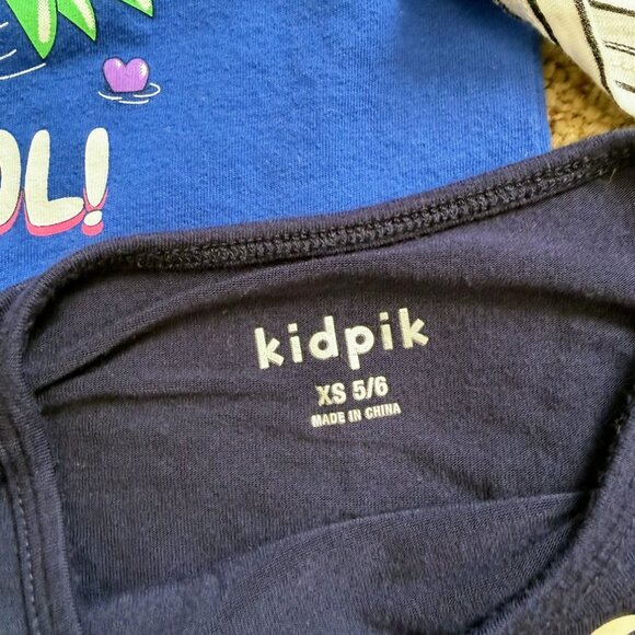 Girls tops bundle - Picture 2 of 5